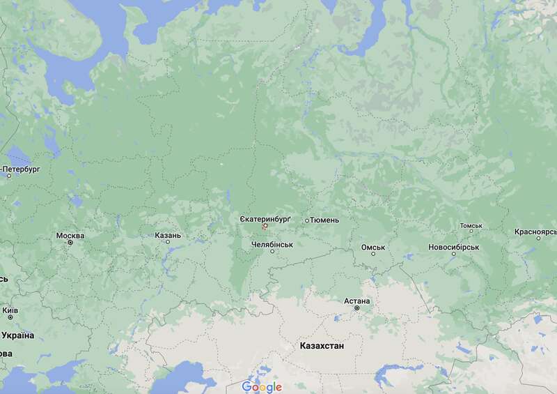 Дуже дивні справи: у російському Єкатеринбурзі після прильоту невідомого об’єкта з’явилися вогняні кола. Фото і відео