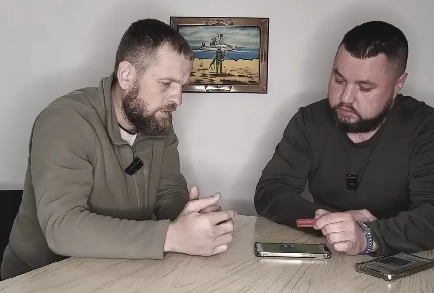 "  –  ":     "". ³