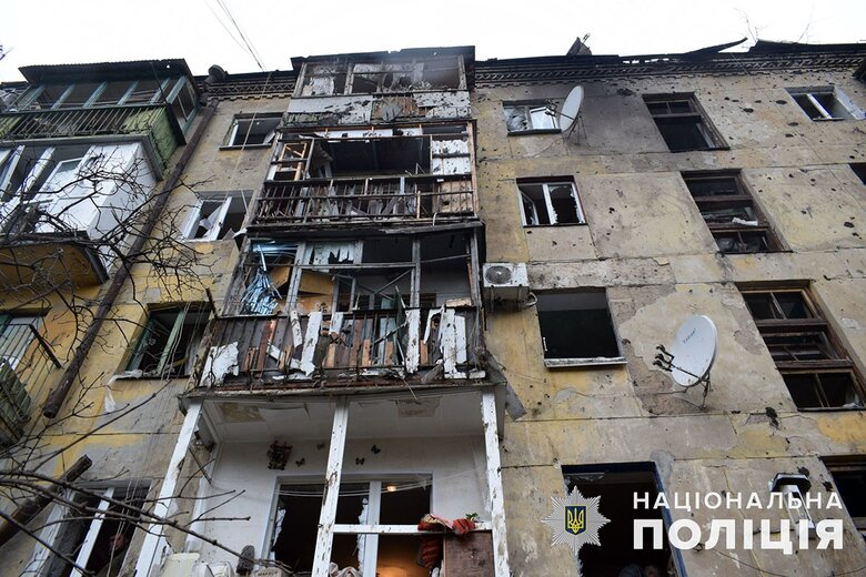 Последствия вражеских обстрелов Донбасса 03