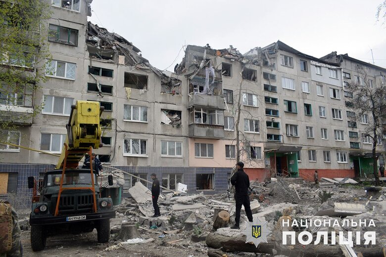 Последствия вражеских обстрелов Донбасса 04