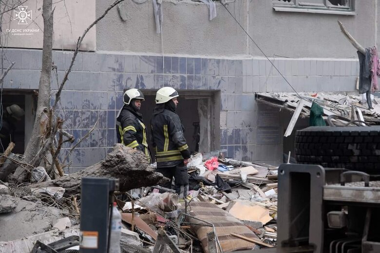 Рятувальна операція у Слов’янську триває. Під завалами можуть перебувати 4 осіб, - ДСНС 05