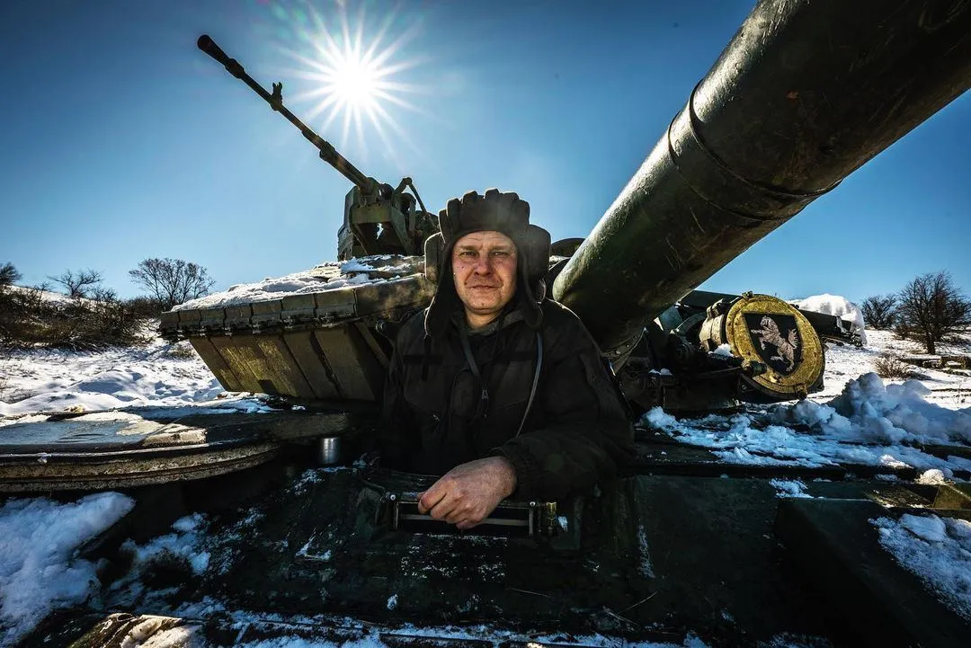 "Творимо перемогу самі": Зеленський показав, що роблять воїни ЗСУ на Великдень. Фото