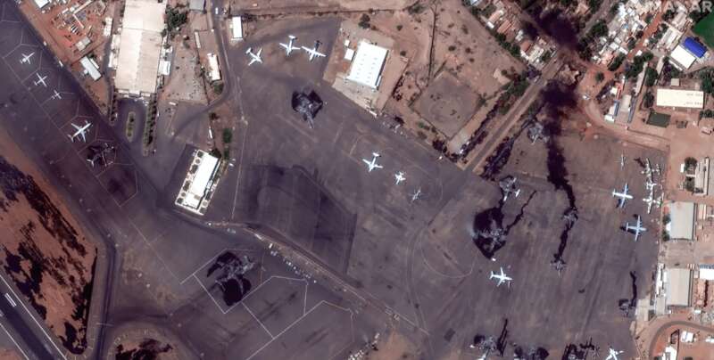        /   Maxar dqxikeidqxitkant