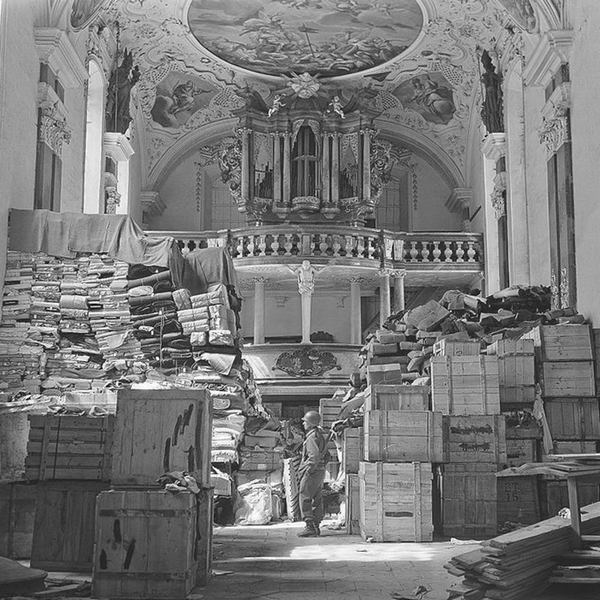 Страна-воровка: какие культурные ценности Украины похитила Россия