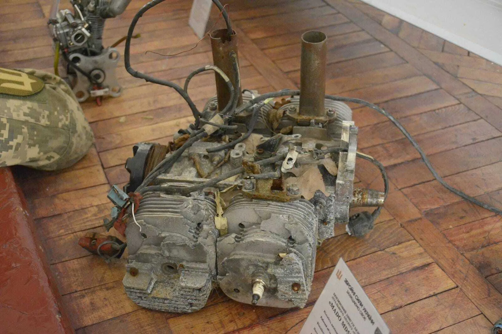 Безпілотники, тепловізори і залишки ракет: у Києві відкрилась виставка трофейного озброєння. Фото