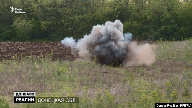 Ручна граната вибухає після скиду з БПЛА – різні боєприпаси використовують у різних ситуаціях, бо їхня ефективність залежить від обставин і місцевості