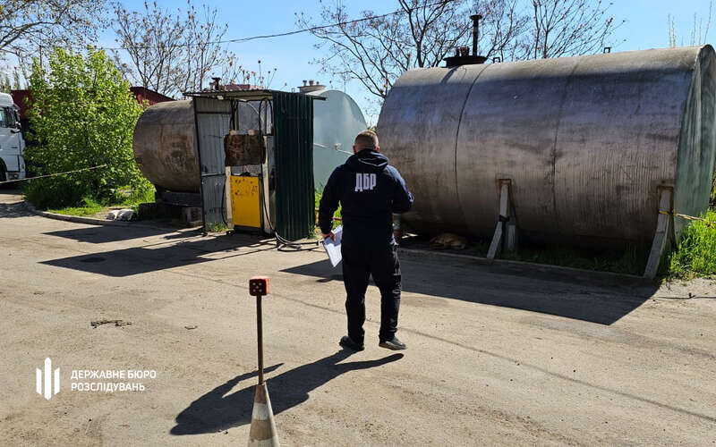 ДБР разоблачила масштабную схему продажи поддельного бензина в Украине ДБР викрила масштабну схему продажу підробленого бензину в Україні