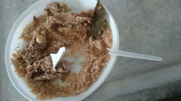 Военные питаются гнилыми помидорами и «деревянным мясом» - журналистка (ФОТО) Военные питаются гнилыми помидорами и «деревянным мясом» - журналистка (ФОТО)