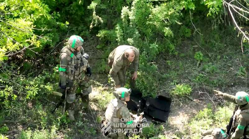      " " 72-  :    dqxikeidqxiqqeant