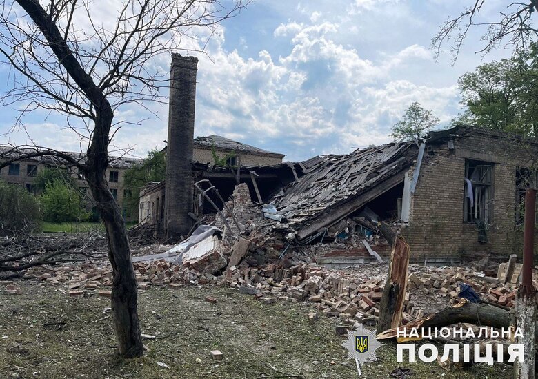 Последствия вражеских обстрелов Донбасса 02