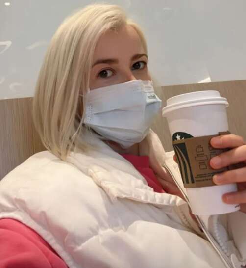 Міка Ньютон, яка перенесла рак яєчників, знову опинилася в онкологічному центрі: боляче згадувати dqxikeidqxitkant