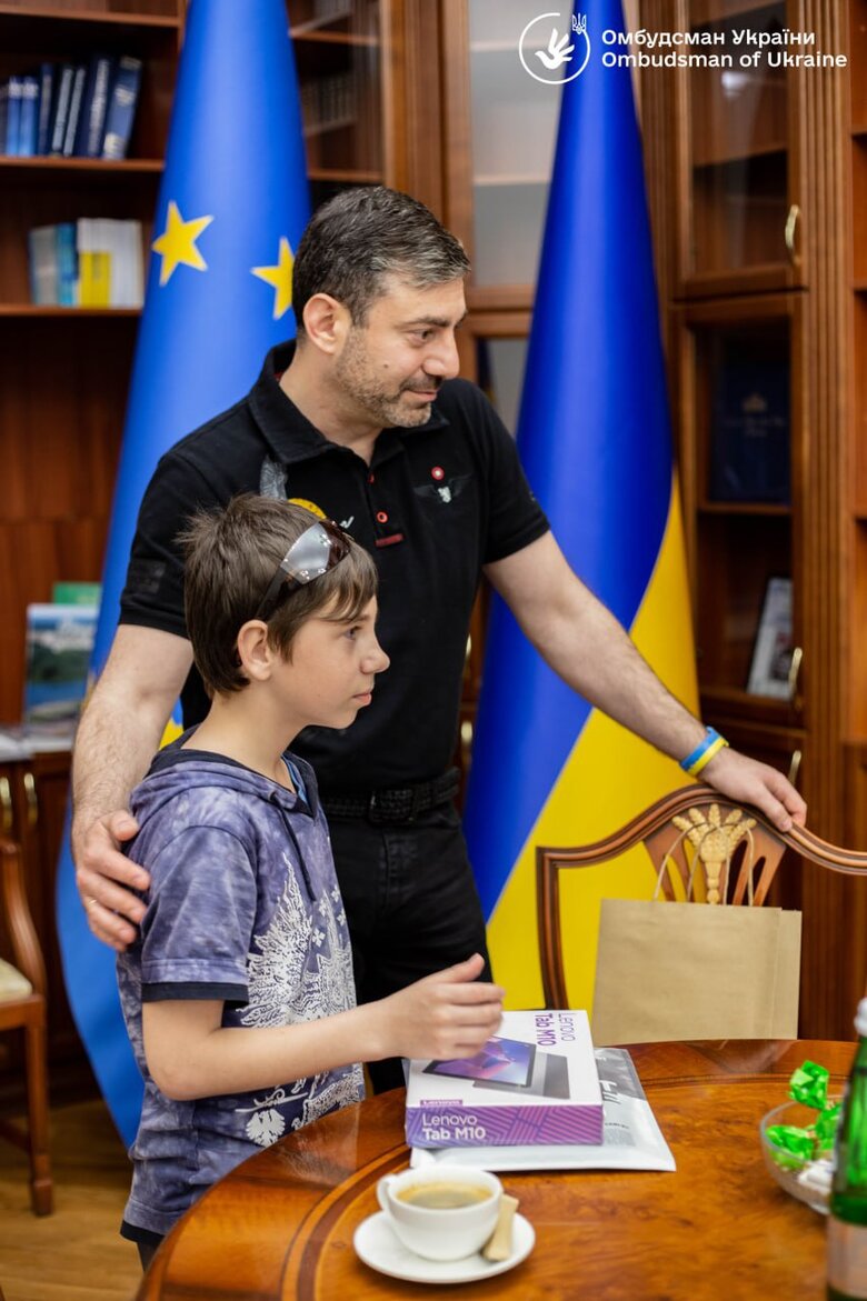 До України з РФ вдалось повернути ще одну депортовану дитину 01 До України з РФ вдалось повернути ще одну депортовану дитину 01 dqxikeidqxiqqeant