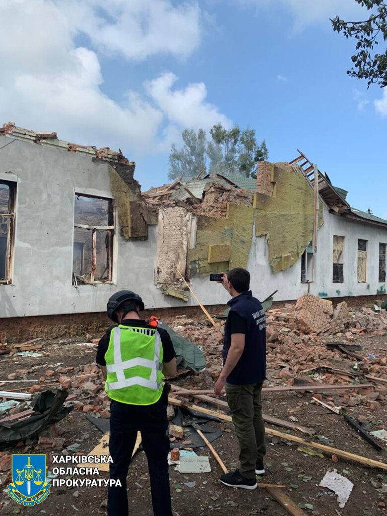 Последствия массированной атаки дронами по Изюму 01 Наслідки масованої атаки дронами по Ізюму 01 dqxikeidqxiqqeant