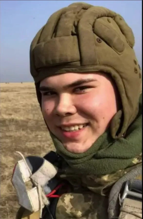 Йому назавжди буде 25: на Донеччині загинув бойовий медик з Харківщини. Фото dqxikeidqxitkant