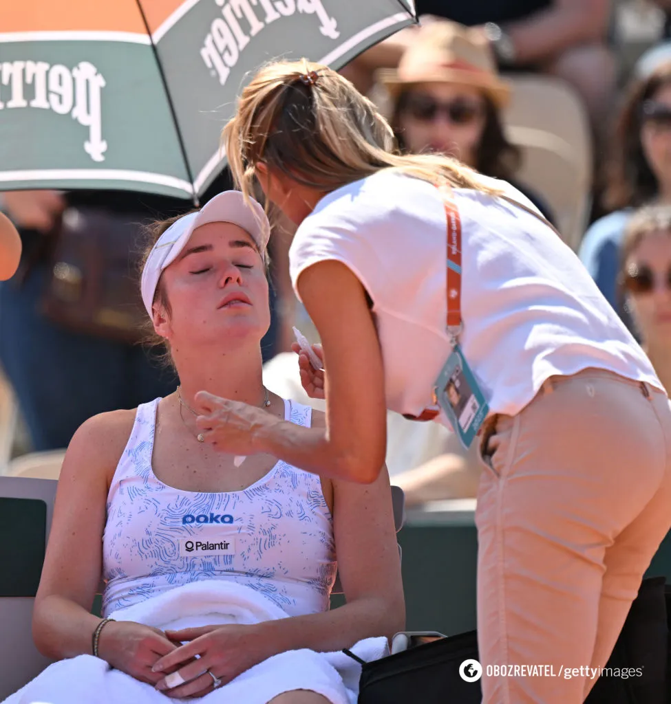 Світоліну освистали на Roland Garros за відмову подати руку росіянці. Відео