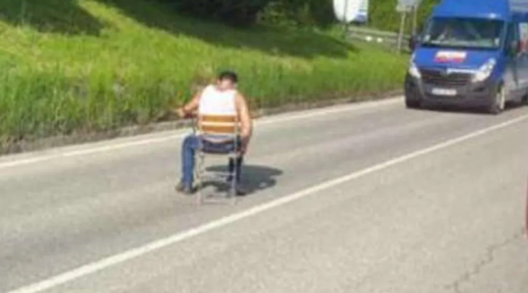 Чоловік з пивом на дорозі dqxikeidqxiqxxant