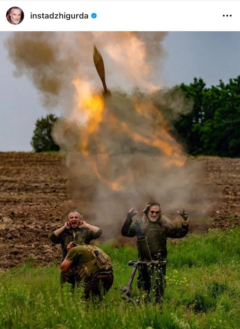 Джигурда у військовій формі та бронежилеті засвітився на Донбасі в оточенні оккупантів. Фото