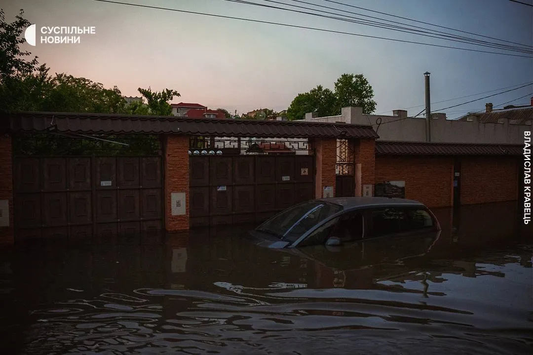 В Олешках є перші загиблі, Гола Пристань може повністю піти під воду: все про наслідки підриву Каховської ГЕС (оновлюється)