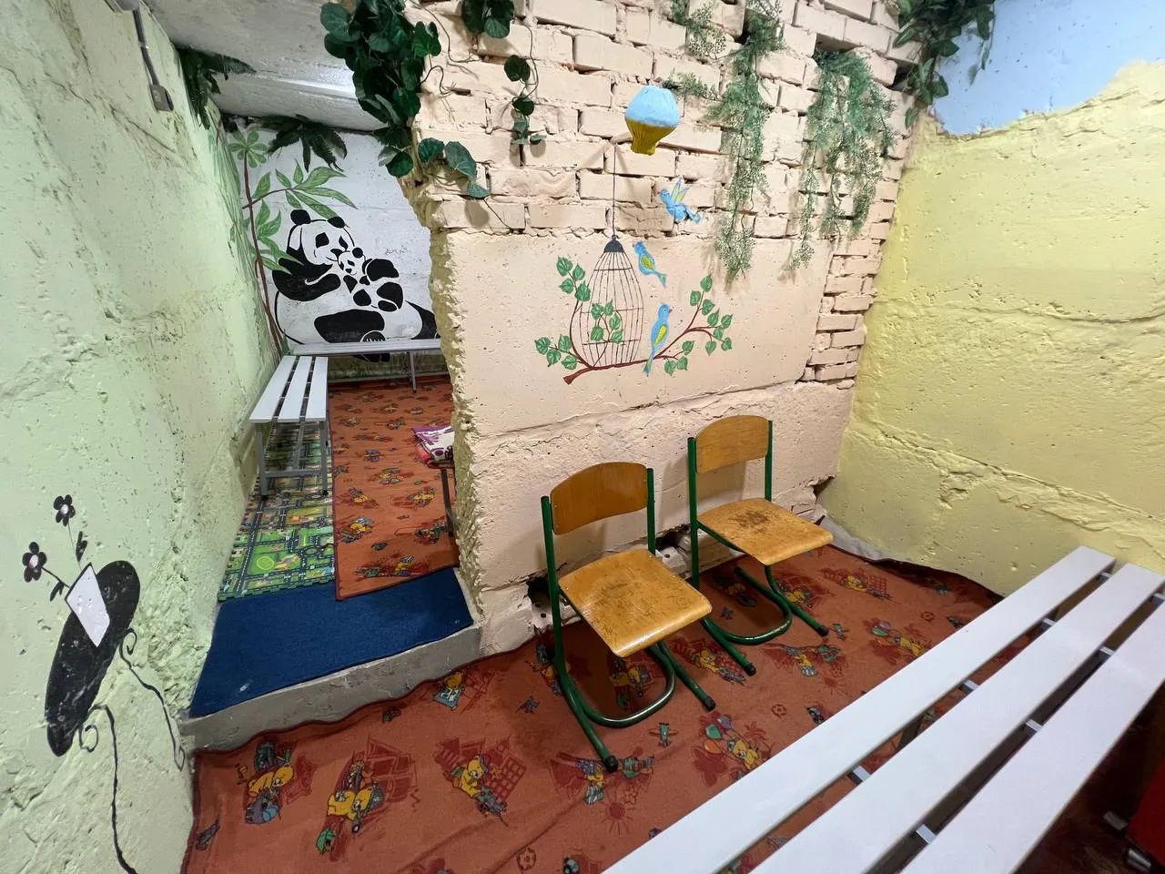 Міністр показав, як у Києві виглядає укриття з ремонтом за 1,3 млн грн. Фото