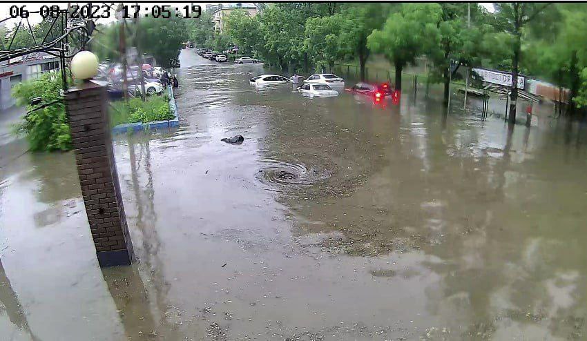 Карма в действии? Российский Владивосток накрыл ливень, город затопило (фото, видео) dqxikeidqxiqqeant