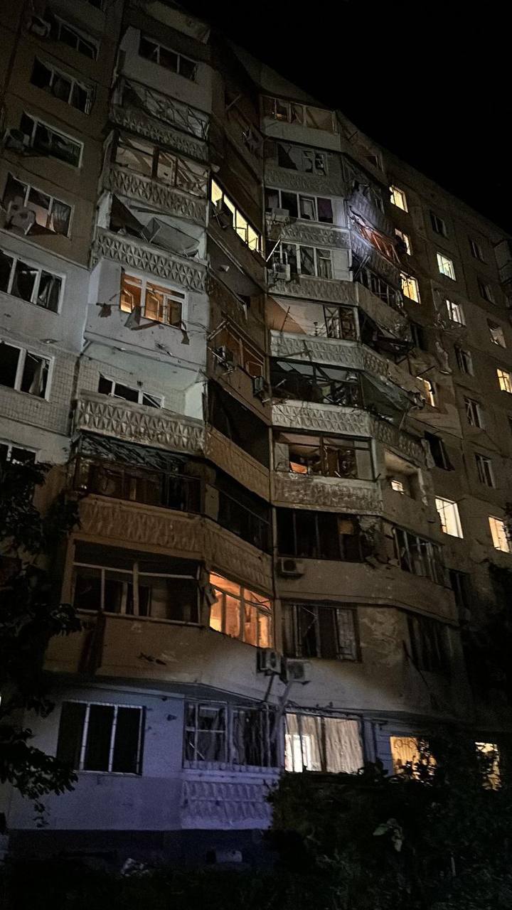 Последствия вражеской атаки дронами в Одессу 03