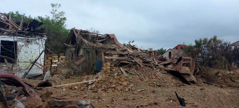 Последствия вражеских обстрелов Херсона 06