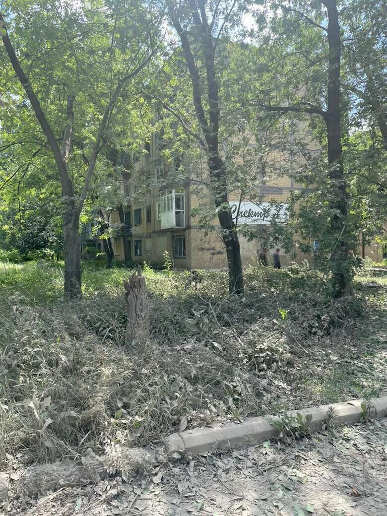 Наслідки обстрілів Донеччини російськими окупантами: Поранено 10 цивільних 02 Наслідки обстрілів Донеччини російськими окупантами: Поранено 10 цивільних 02