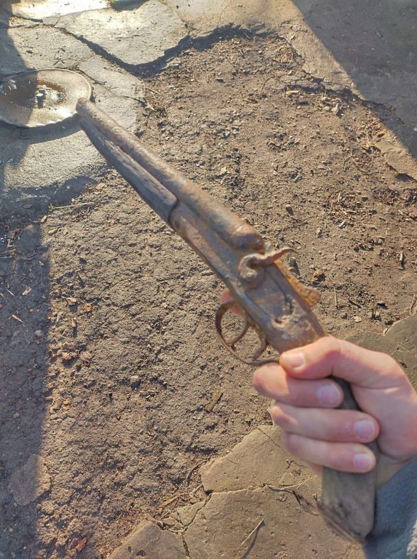 У районі Нікополя знайшли стародавні мушкети