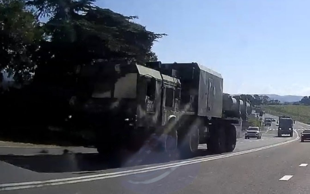 Пусковую установку комплекса "Бал" заметили на подъезде к Севастополю dqxikeidqxiqqeant