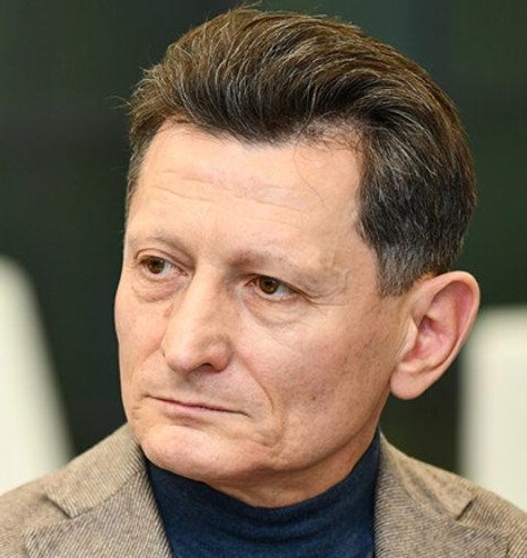 Обвинувачені у корупції уникають відповідальності Михайло Волинець