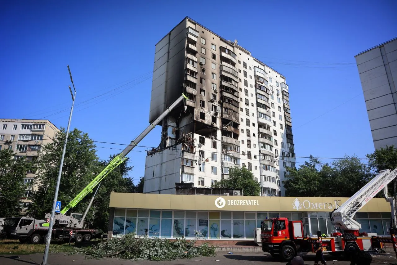 Известный футбольный комментатор серьезно пострадал от взрыва в многоэтажке в Киеве