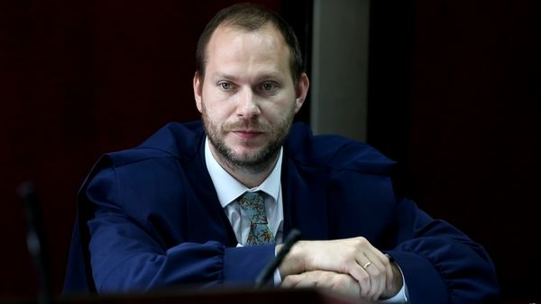 Судья Михаил Одарюк во время судебных прений, фото МИПЧ