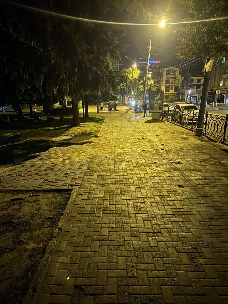 В Ровно произошла потасовка с резней - трех человек госпитализированы, - Нацполиция 02 У Рівному сталася бійка з різаниною - трьох людей госпіталізували, - Нацполіція 02