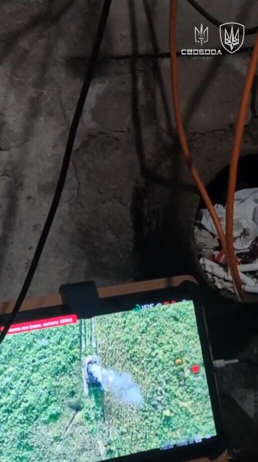 Відпрацювали ювелірно: бійці Нацгвардії влучили просто в люк російського танку на Донеччині. Відео