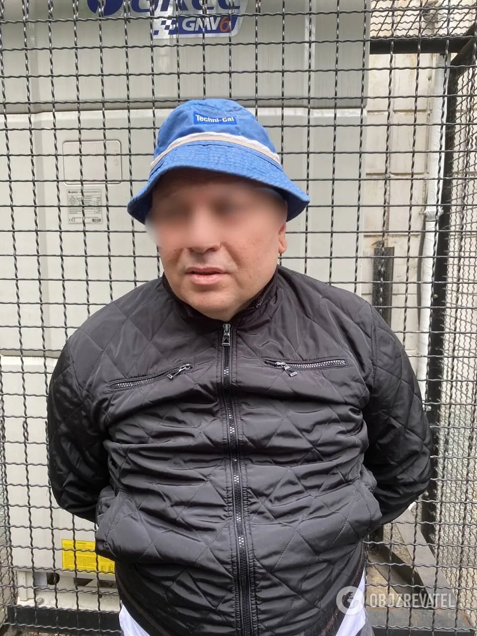 Полицейские Киевщины задержали иностранца-гипнотизера, который покупал товары за фальшивые купюры. Видео