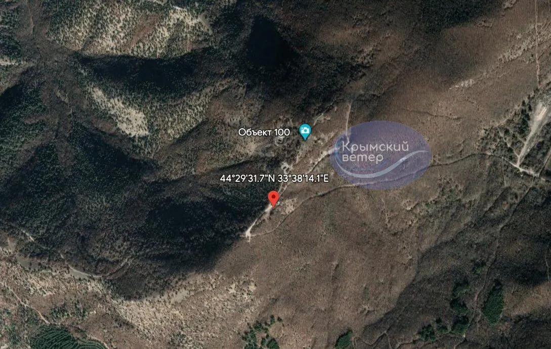 Российские туристы зажгли в Крымских горах объект ПВО, прикрывающий Балаклавскую бухту. Фото