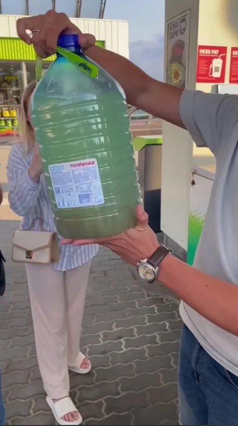 Во Львове на заправке