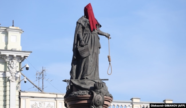 Памятник русской императрице Екатерине II в Одессе, ноябрь 2022 года. На сегодняшний день он уже демонтирован