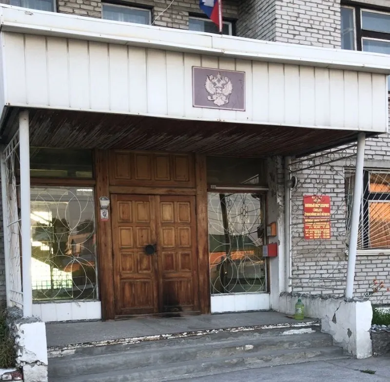 У Новосибірській області невідомий підпалив військкомат: поліція заявила про розшук диверсанта. Фото