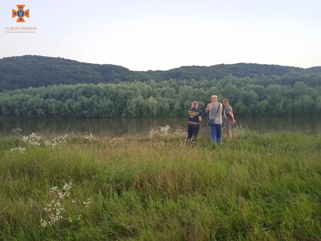 В Ивано-Франковской области нашли мертвой 13-летнюю девочку, которая упала в Днестр: детали трагедии. Фото dqxikeidqxiqqeant