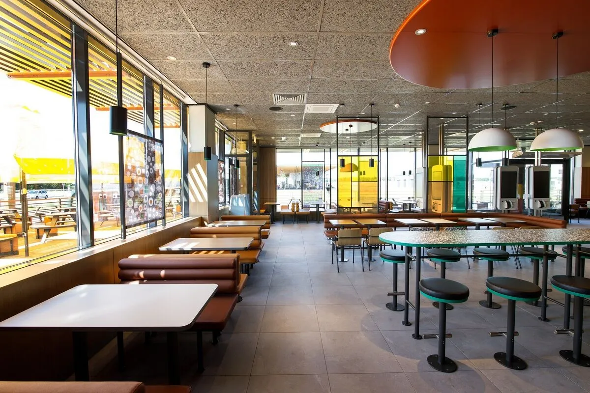 Новый Макдональдс стал одним из крупнейших в Украине