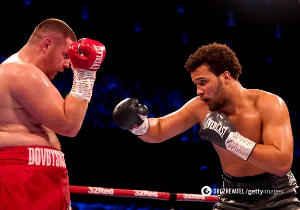 Український суперваговик піднявся з нокдауну та сенсаційно нокаутував непереможного британця, зробивши фантастичний апсет. Відео