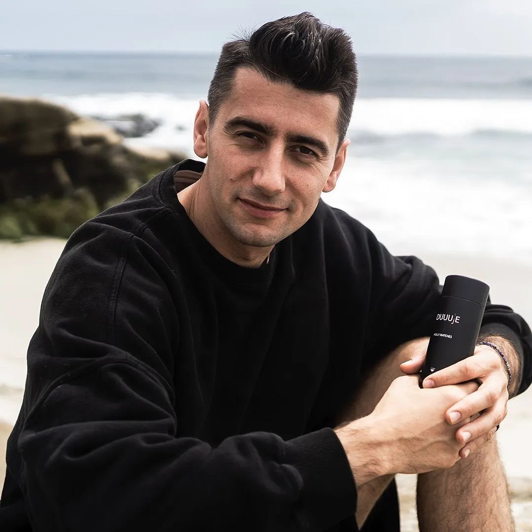 Забули про Україну? Чоловіки-знаменитості, які виїхали з країни під час війни та не повернулися. Фото