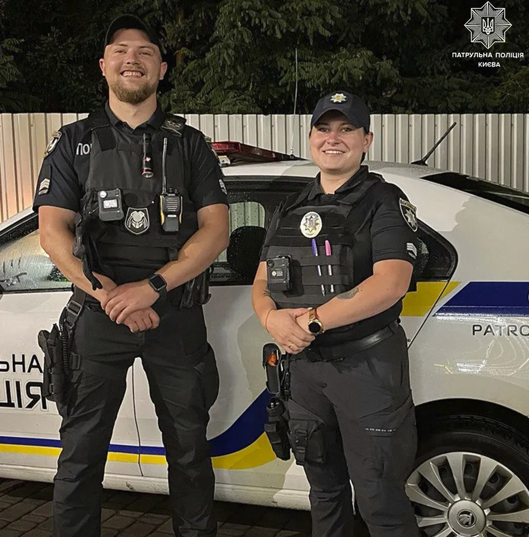 У Києві патрульні врятували чоловіка, який хотів стрибнути з 16 поверху будинку dqxikeidqxitkant