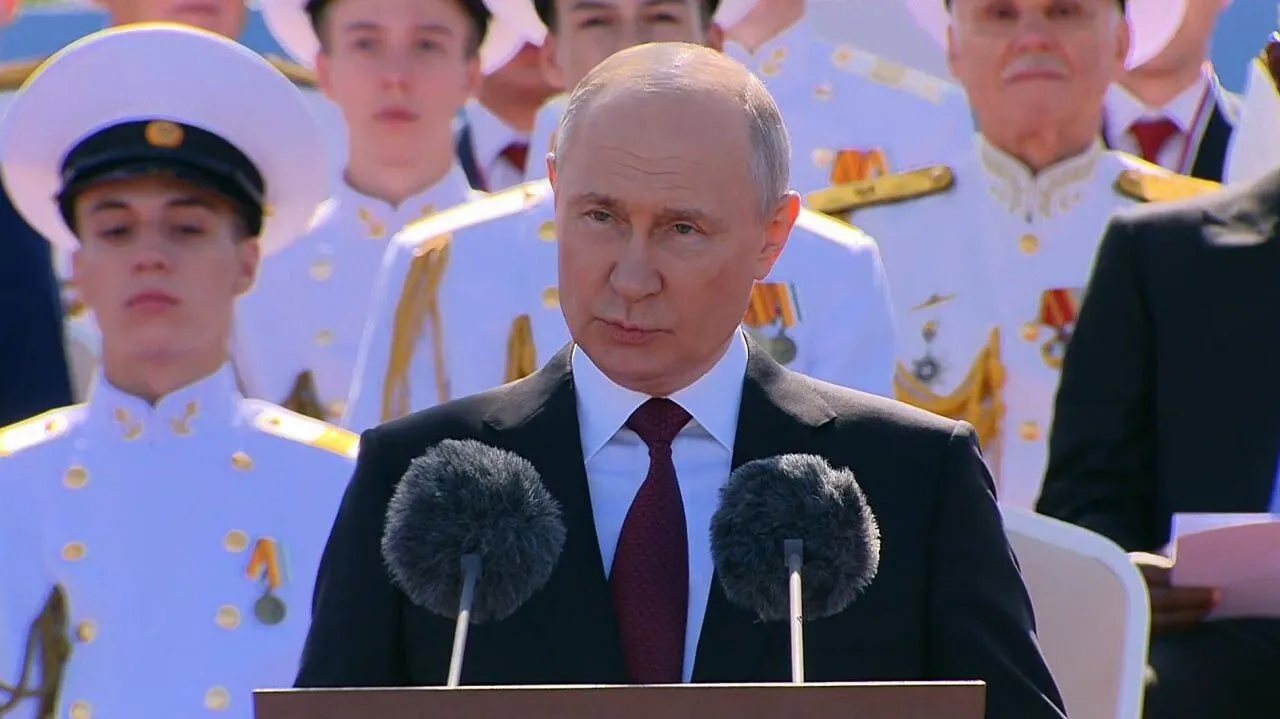 Путін з’явився на публіці після атаки дронів на Москву: фото та відео dqxikeidqxitkant