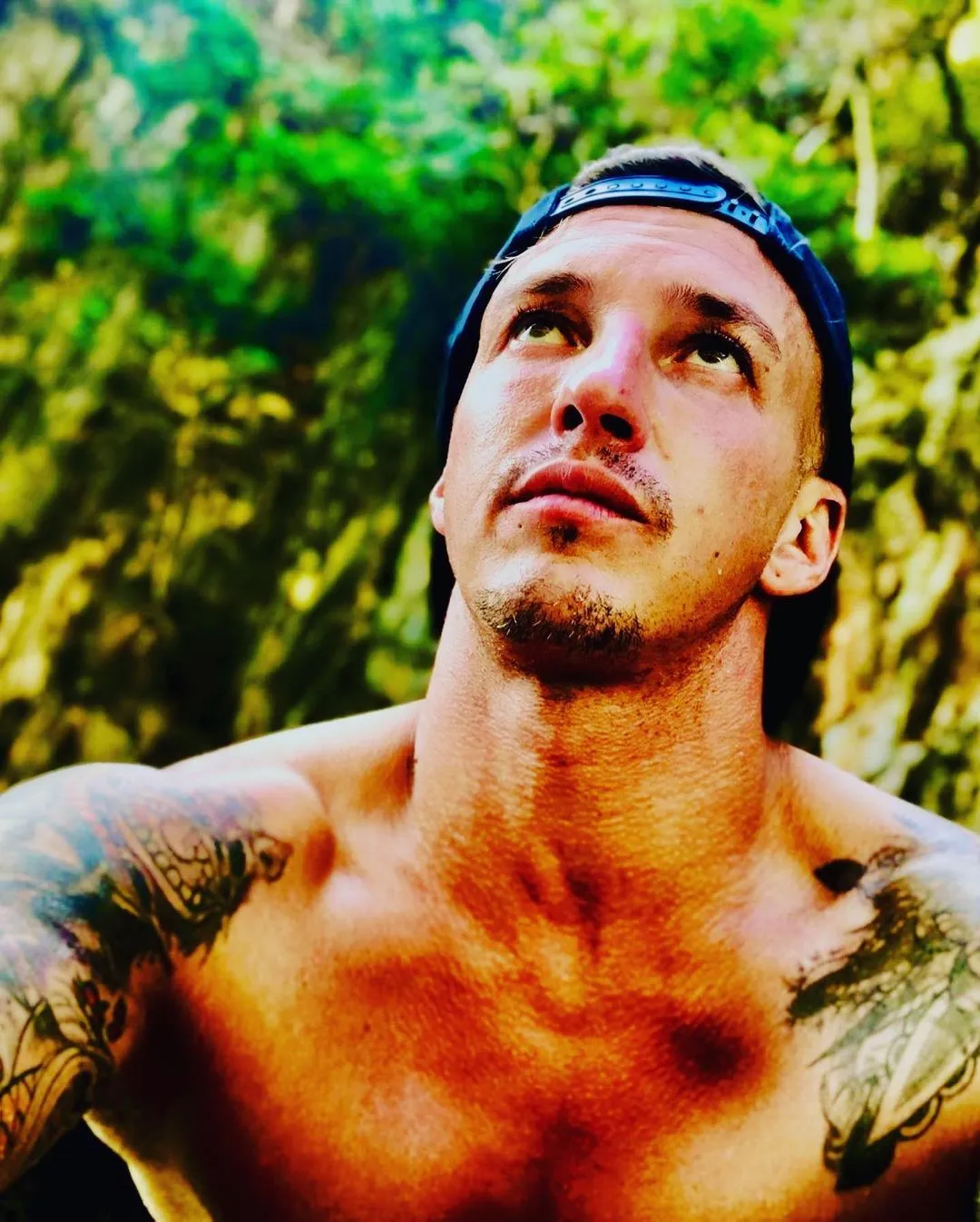 У ЗМІ пишуть, що в Альгаби були борги