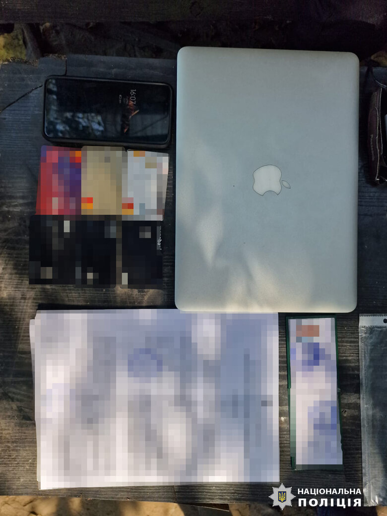 Мешканець Харкова переправляв чоловіків за кордон через систему Шлях як волонтерів 05