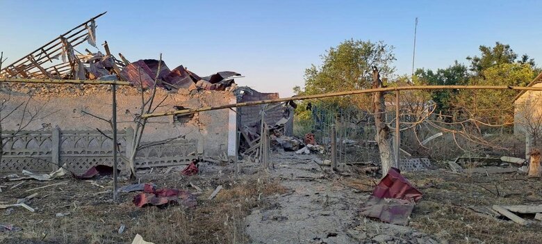 Последствия вражеских обстрелов Херсона 06