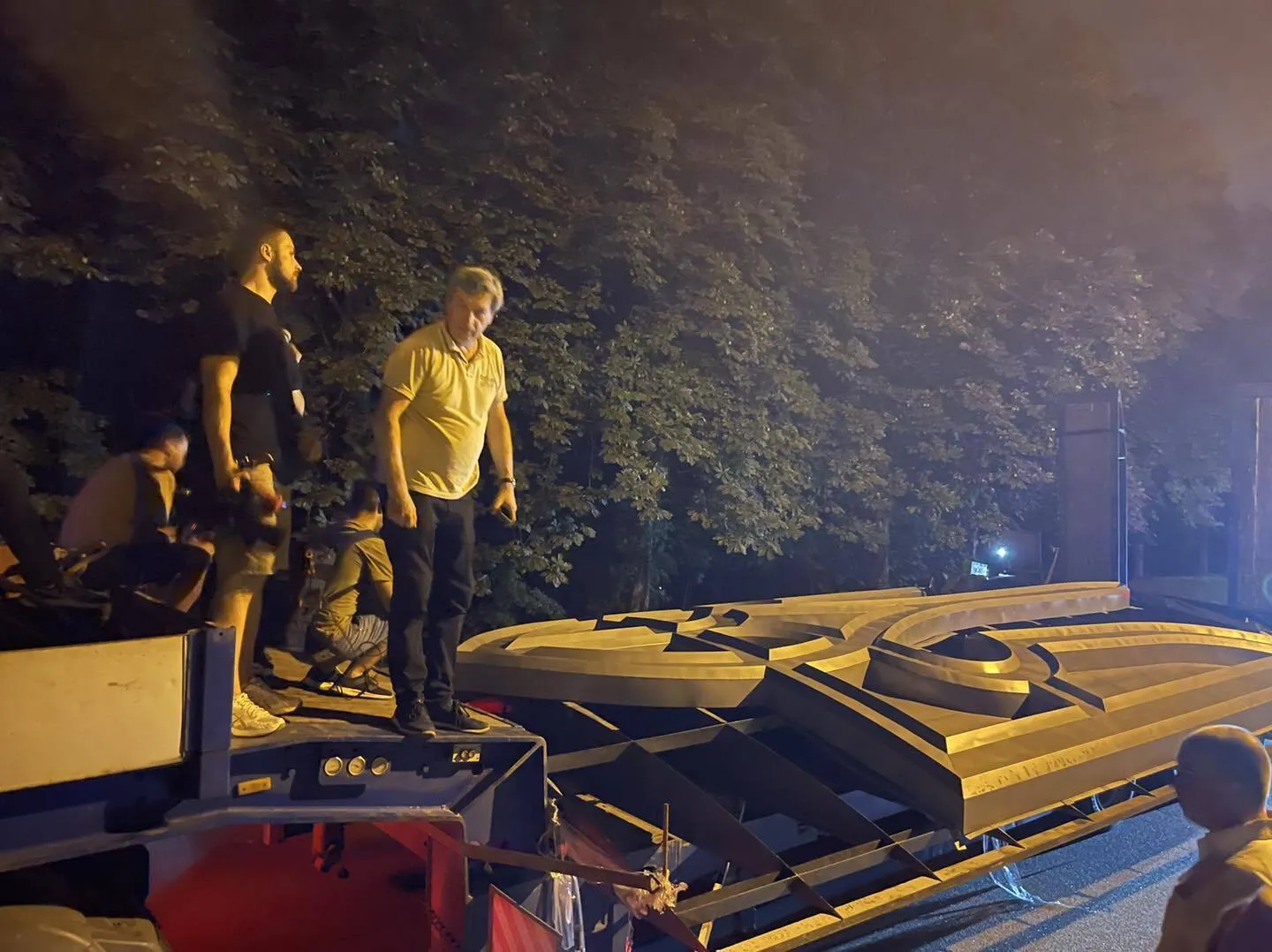 На щиті буде український тризуб замість символів СРСР