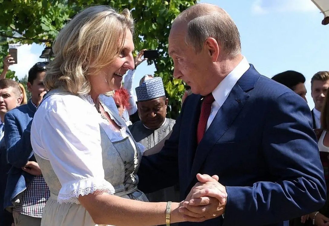 Карін Кнайсль, Володимир Путін dqxikeidqxitkant